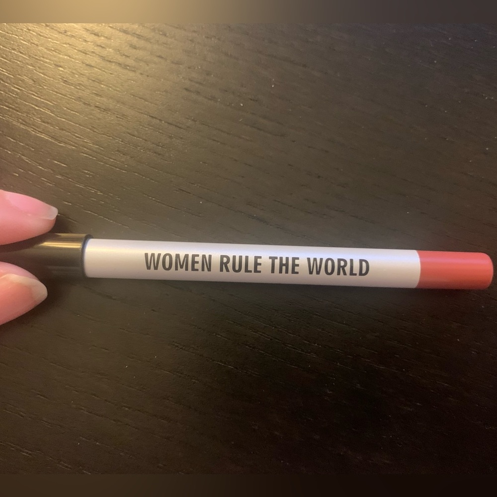 RealHer Expert Advance Lipliner